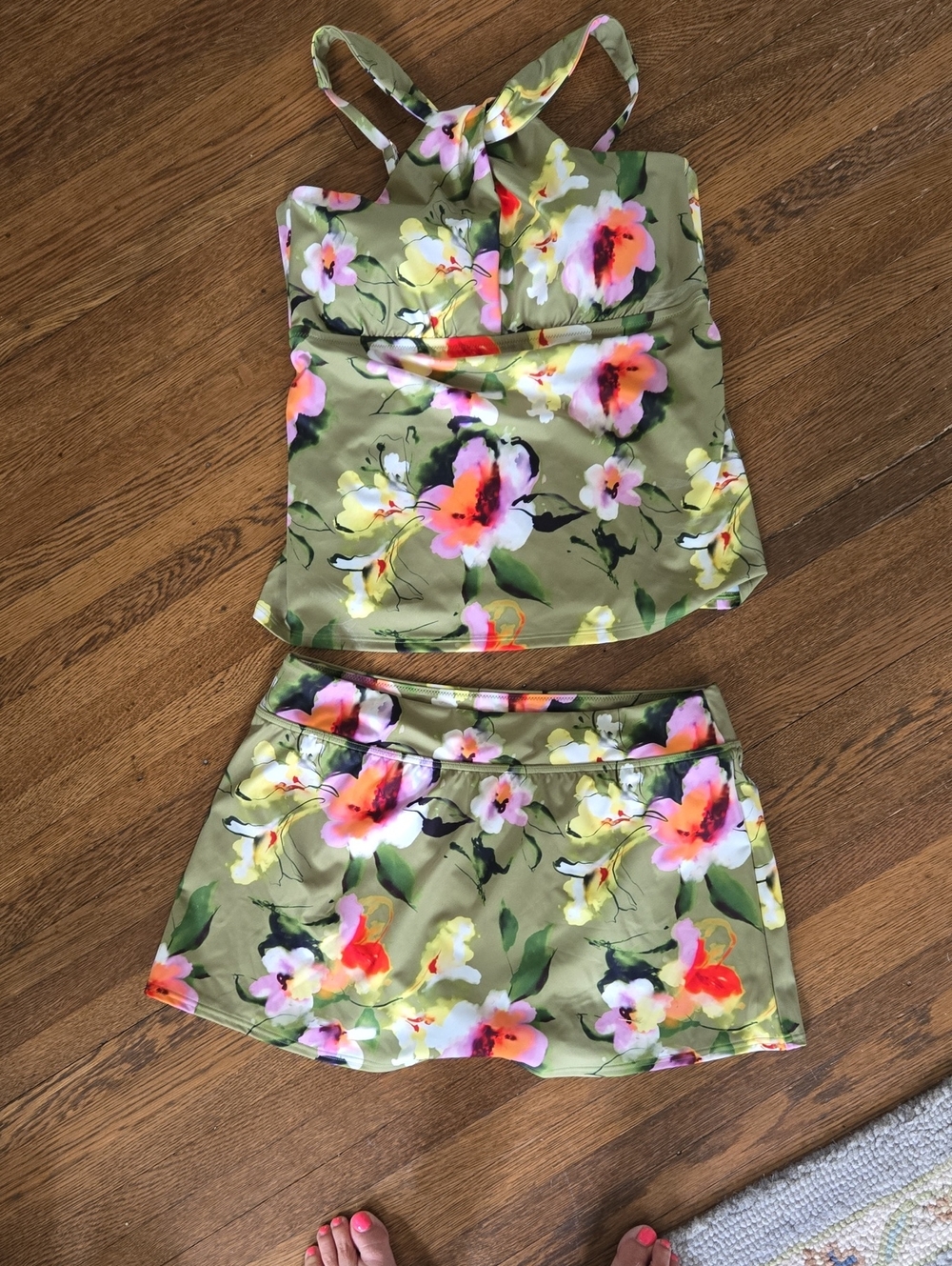 Garnet Hill Olive Green Floral Tankini Size 12 Like New
